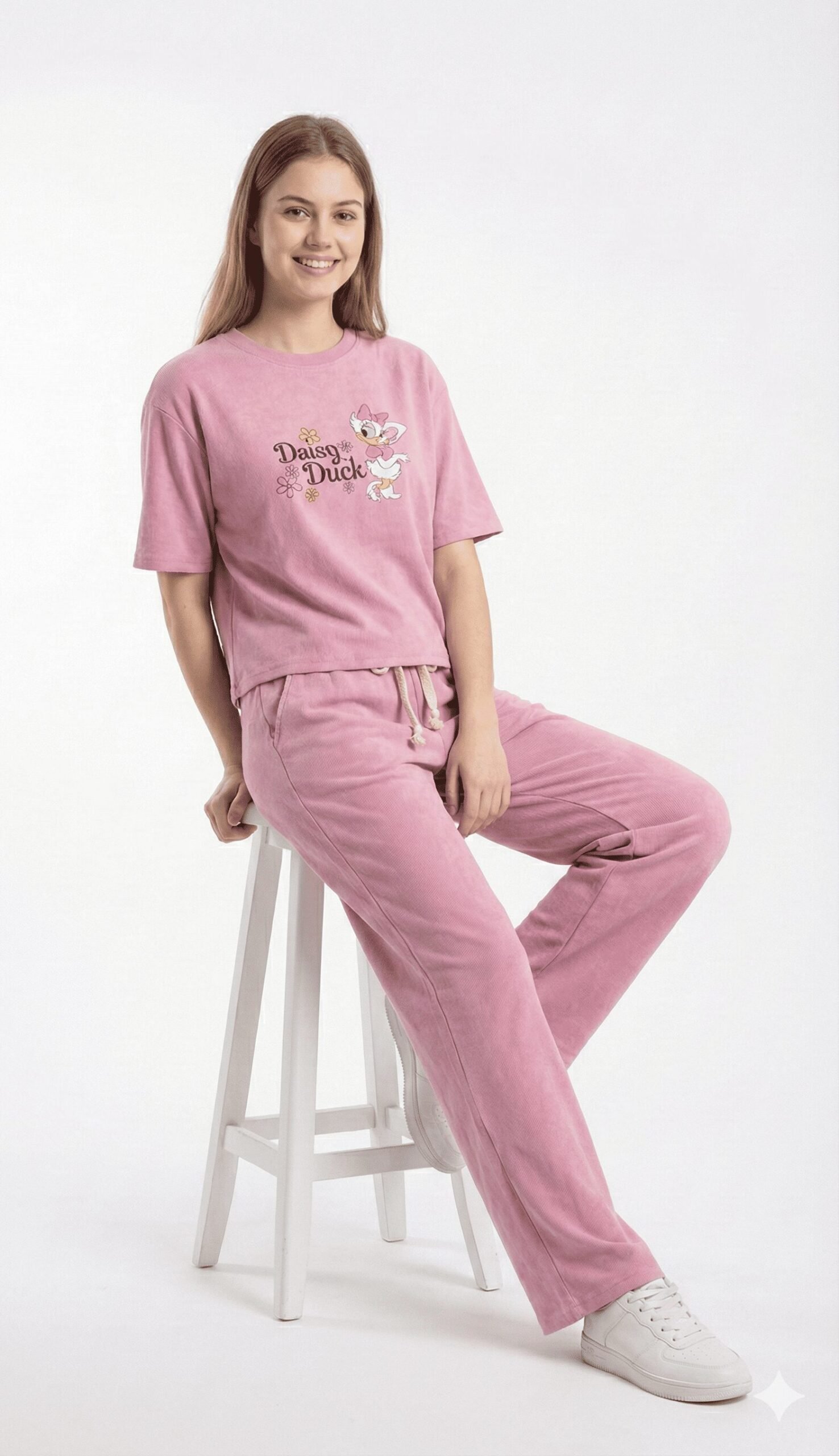 women's relaxed fit "daisy" tee & trouser duo pink color