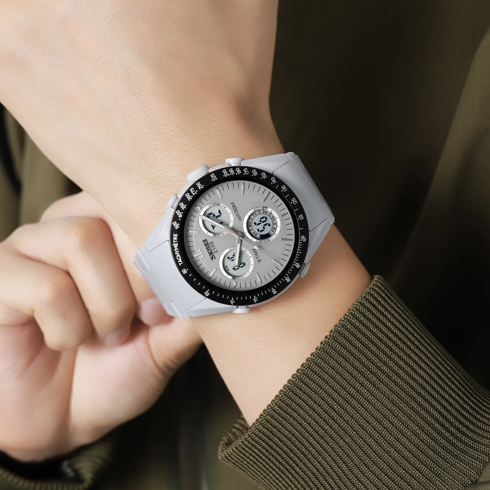 SKMEI 2109 Triple Time Analog Digital Sports Watch — view 12 of 13