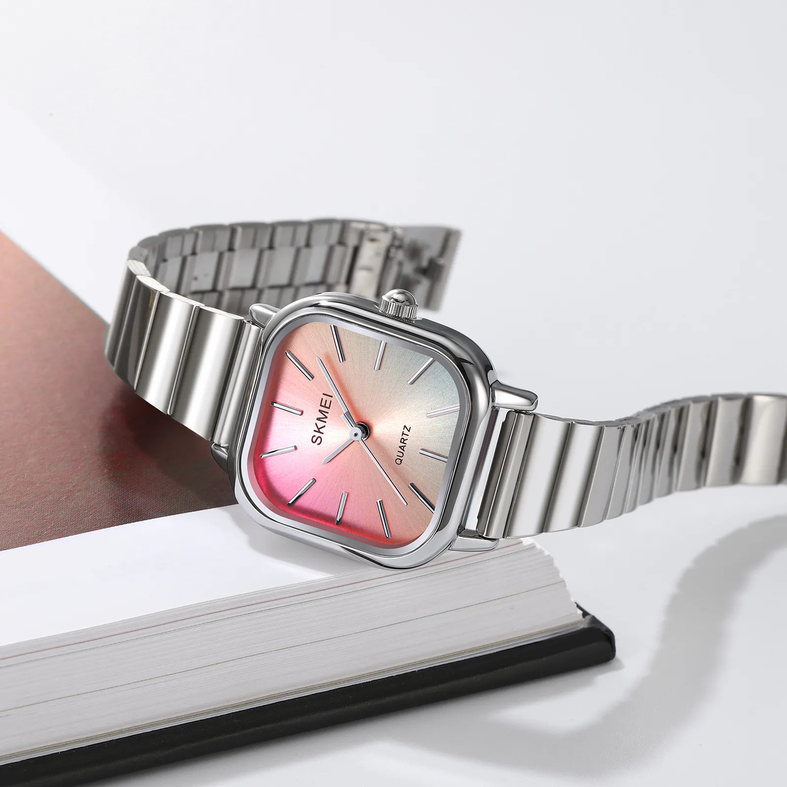 SKMEI 2190 Women's Analog Quartz Watch