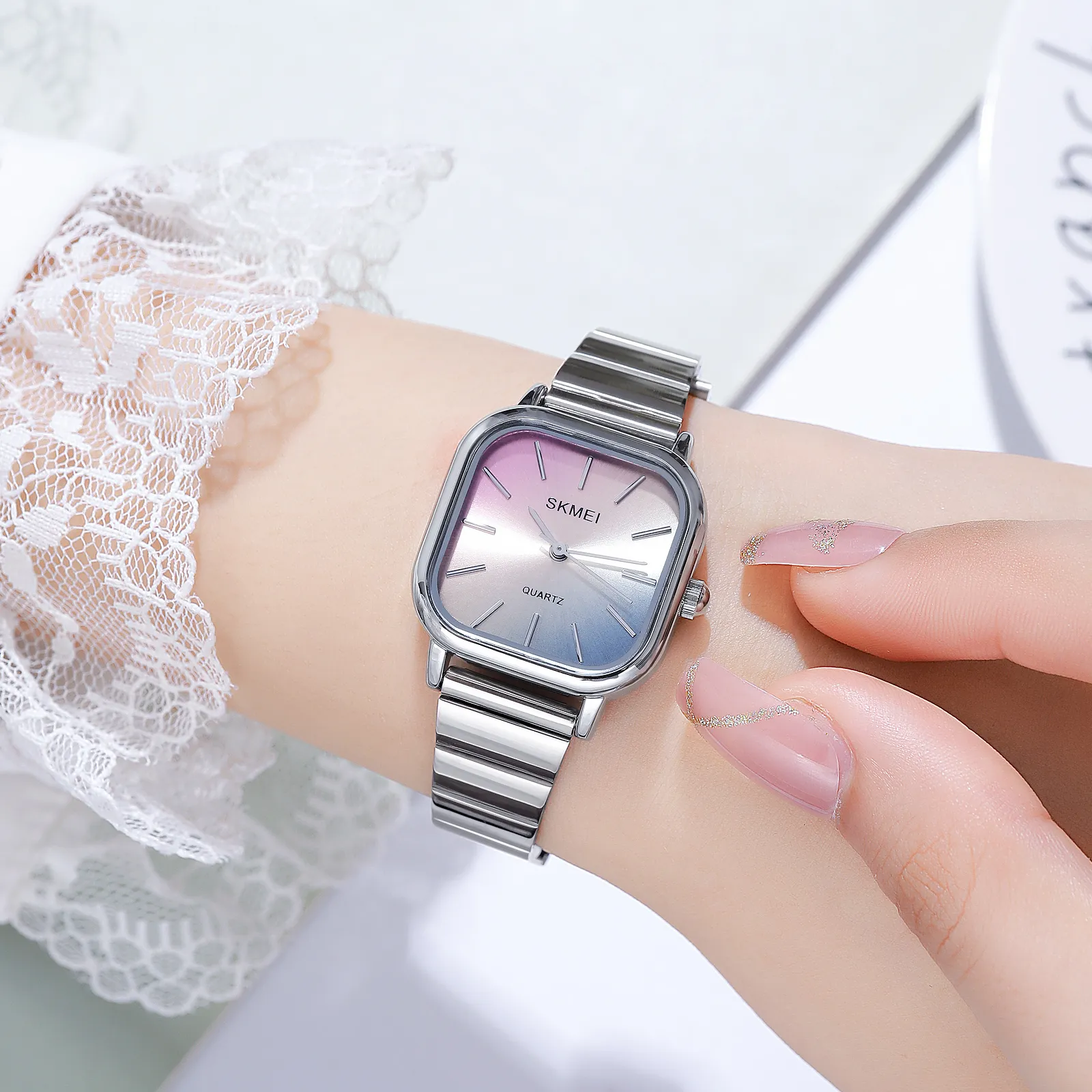 SKMEI 2190 Women's Analog Quartz Watch