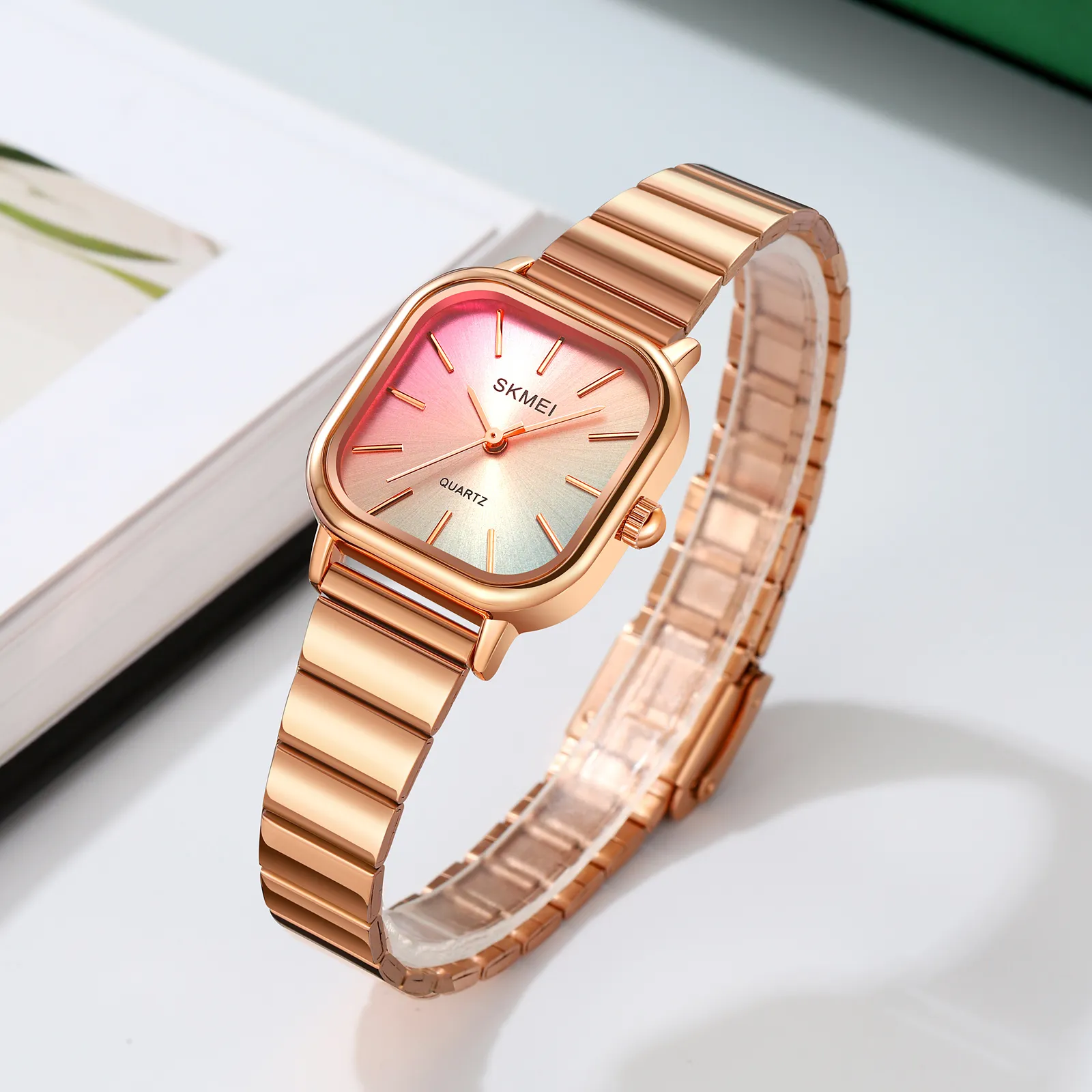 SKMEI 2190 Women's Analog Quartz Watch