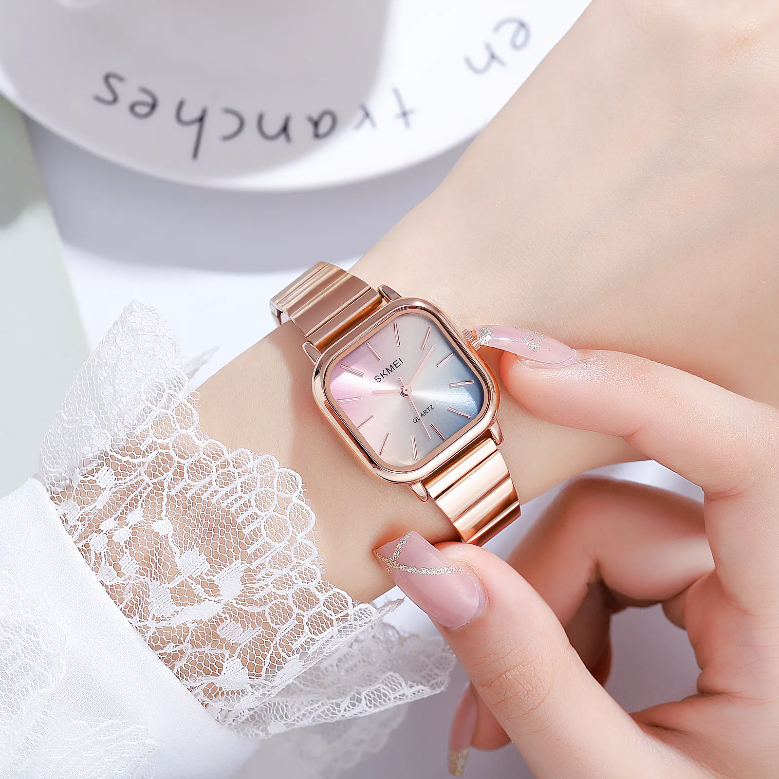 SKMEI 2190 Women's Analog Quartz Watch